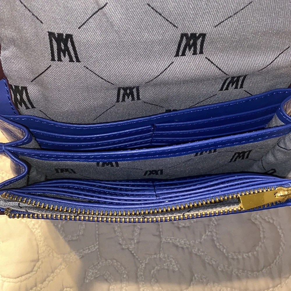 Antonio Melani, Crossbody Chain Strap Purse, Blue, GUC